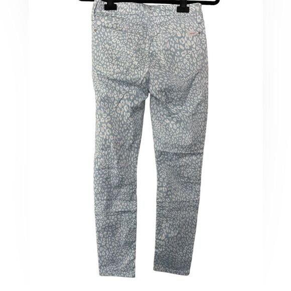 Jen 7 by 7 For All Mankind | Cheetah Print Ankle Skinny Pants | Size 2 - Picture 2 of 6